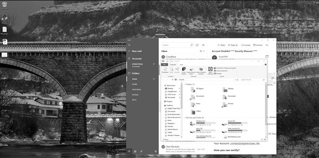 screen black and white windows 10