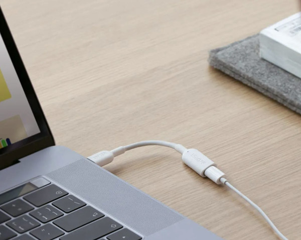 connect the iphone to mac using a usb c lighterning cable