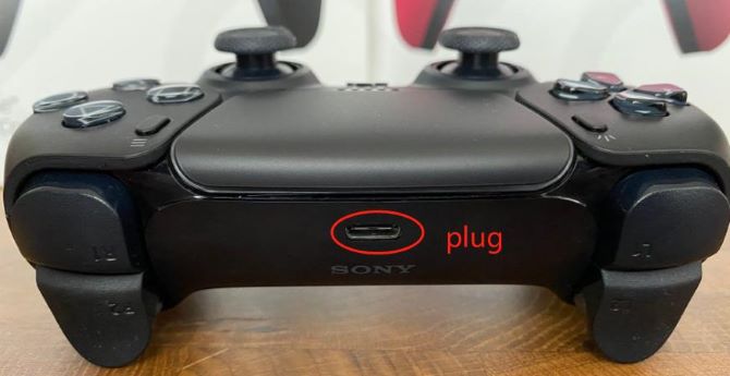 plug usb into ps5